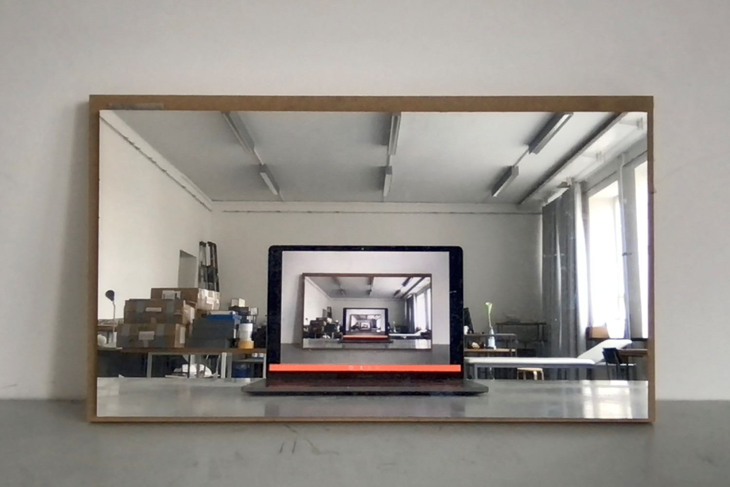 MacBook-Selfie im Studio