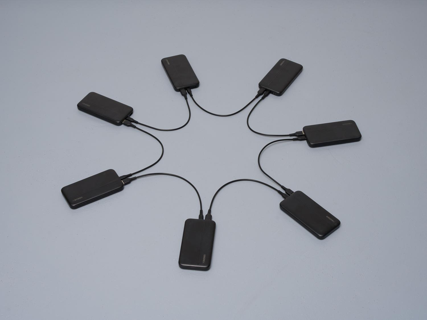 EnergyCircle mit Powerbanks in einem geschlossenen Kreis