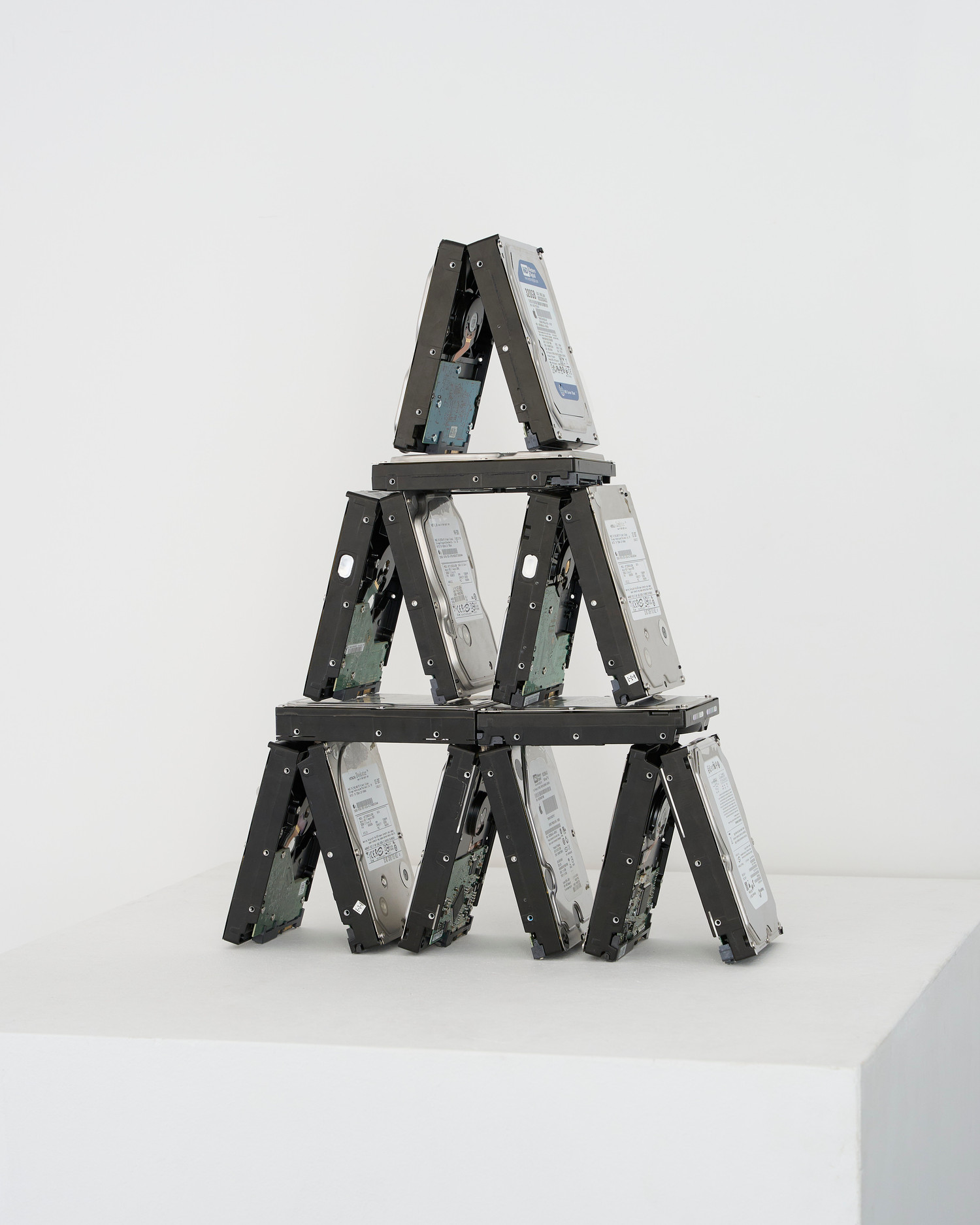 Kartenhaus installation view
