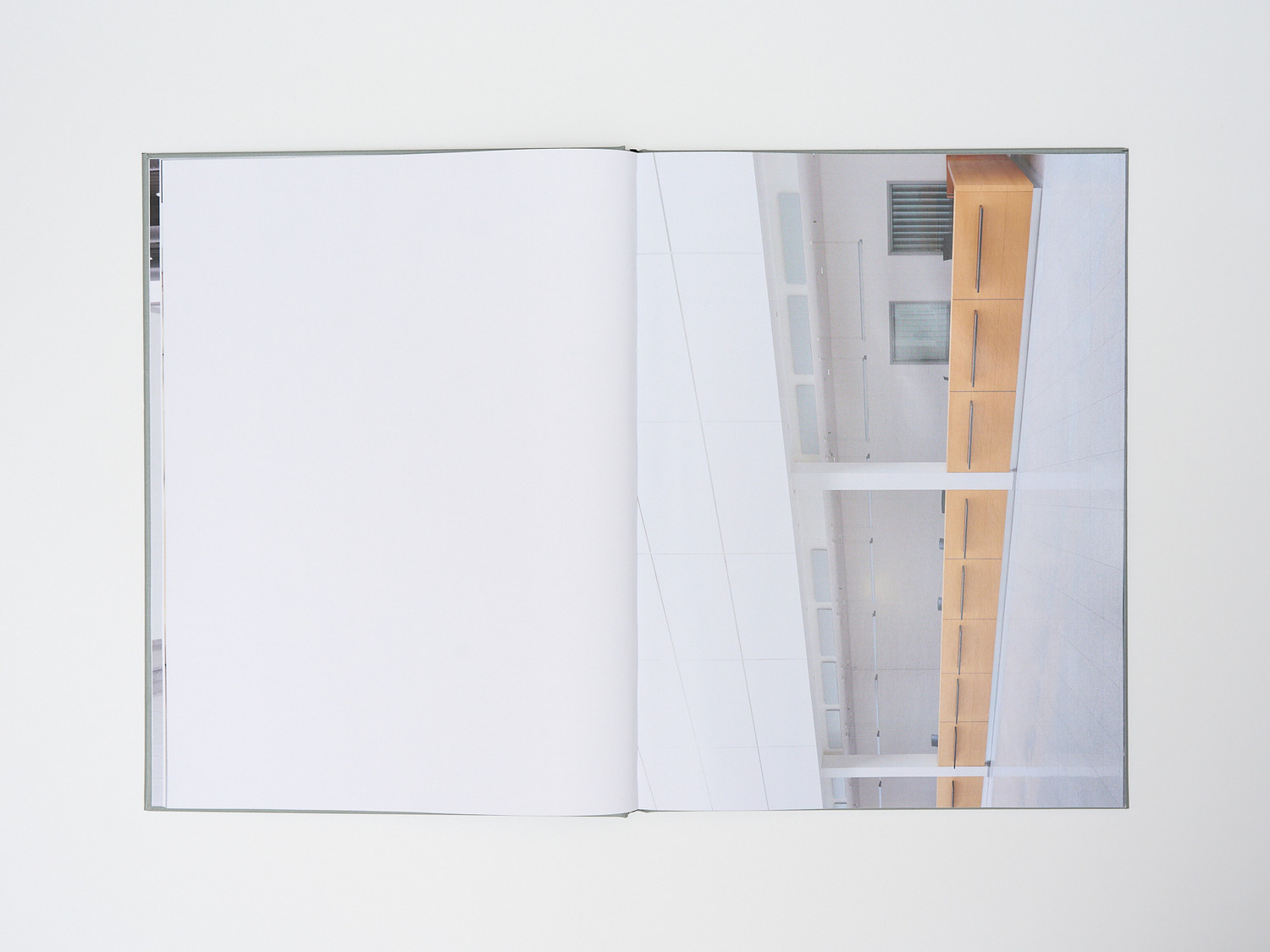 Wir schlafen nicht book and exhibition documentation 10