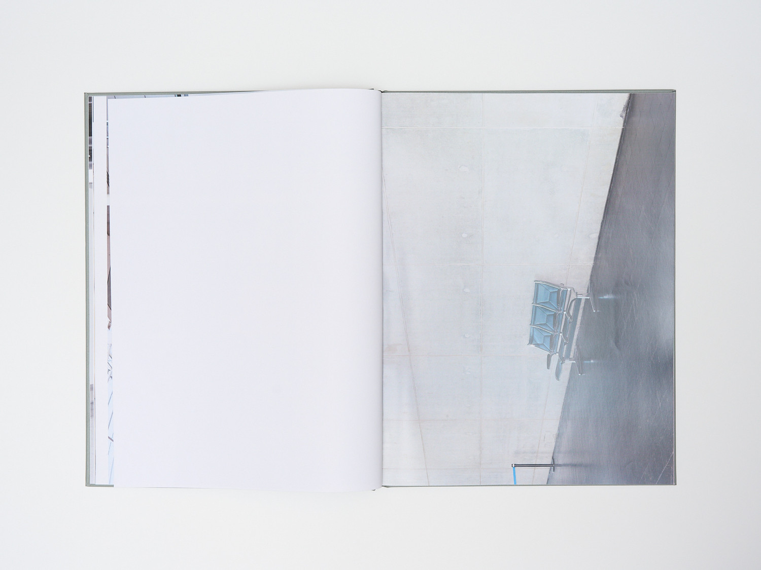 Wir schlafen nicht book and exhibition documentation 12