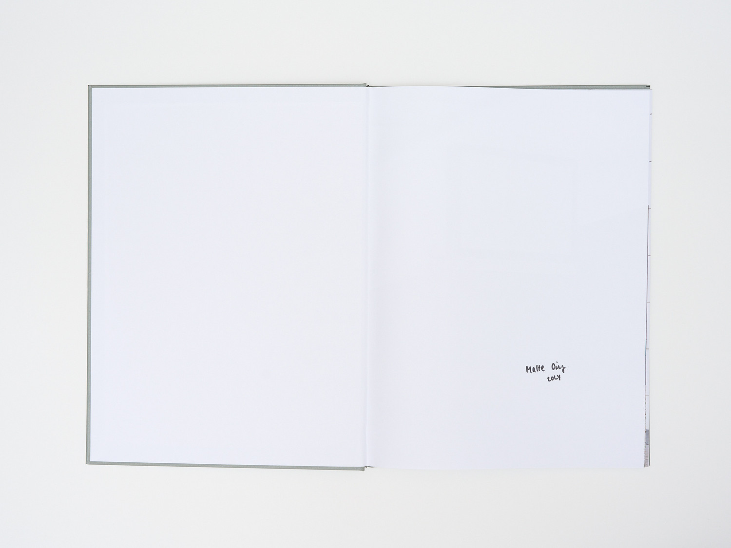Wir schlafen nicht book and exhibition documentation 2