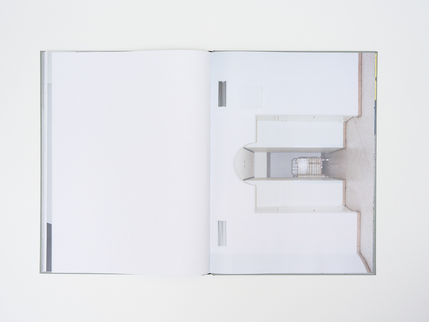 Wir schlafen nicht book and exhibition documentation 20