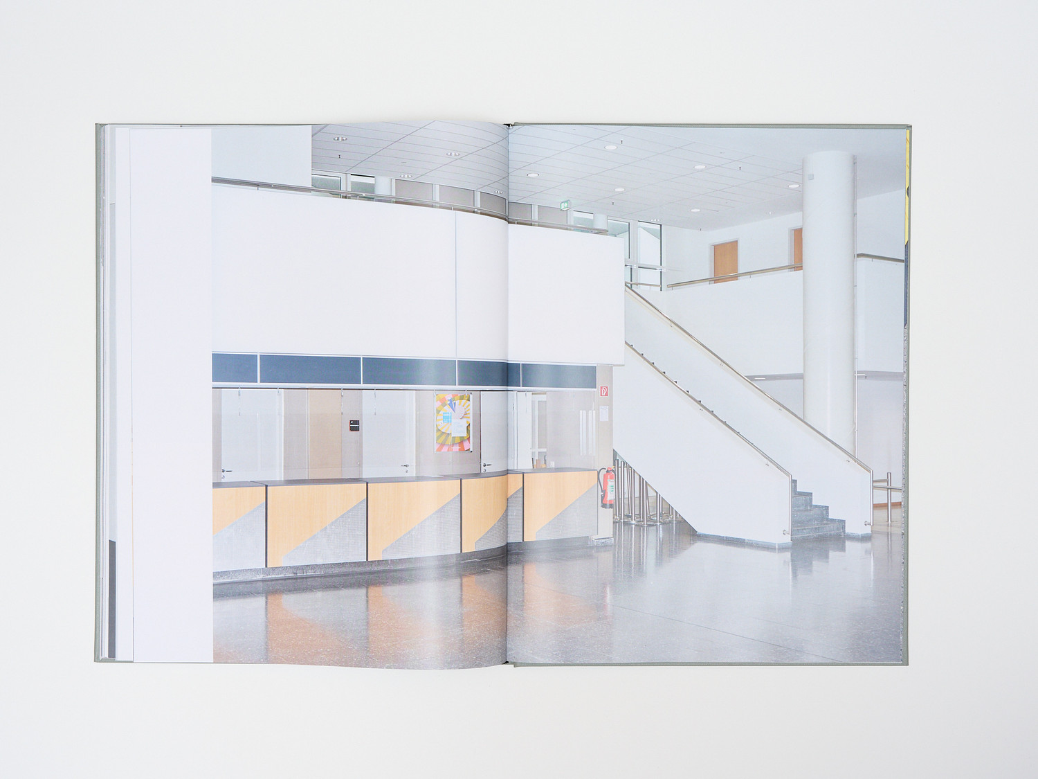 Wir schlafen nicht book and exhibition documentation 22
